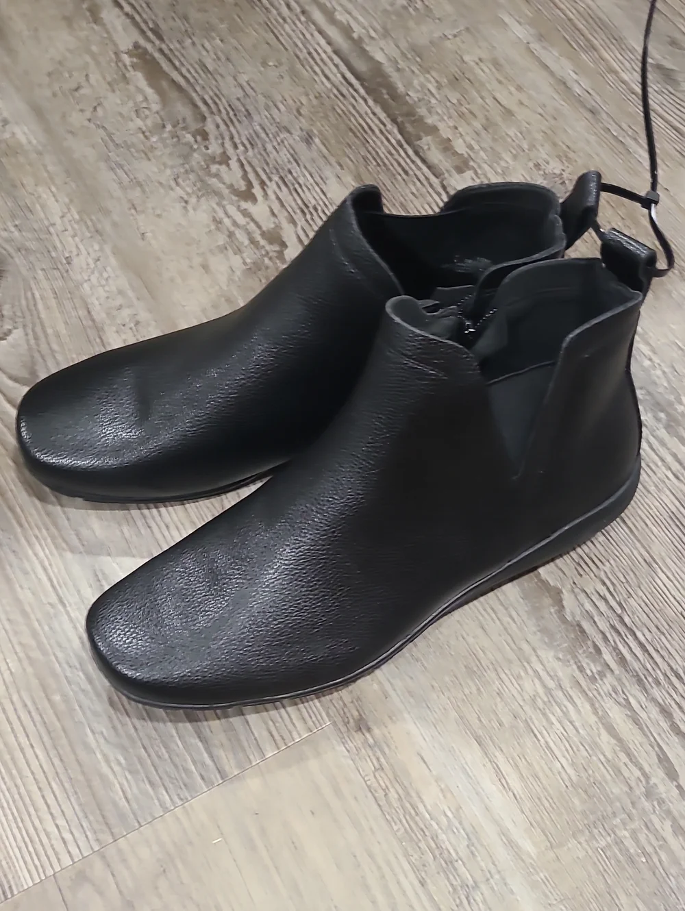 Easy Spirit Black Aerial Leather Slip-On Low Heel Ankle Bootie